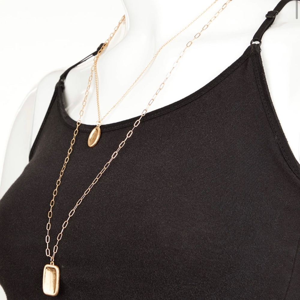 Brand NEW Chain Layered Rectangle Pendant Necklace✨